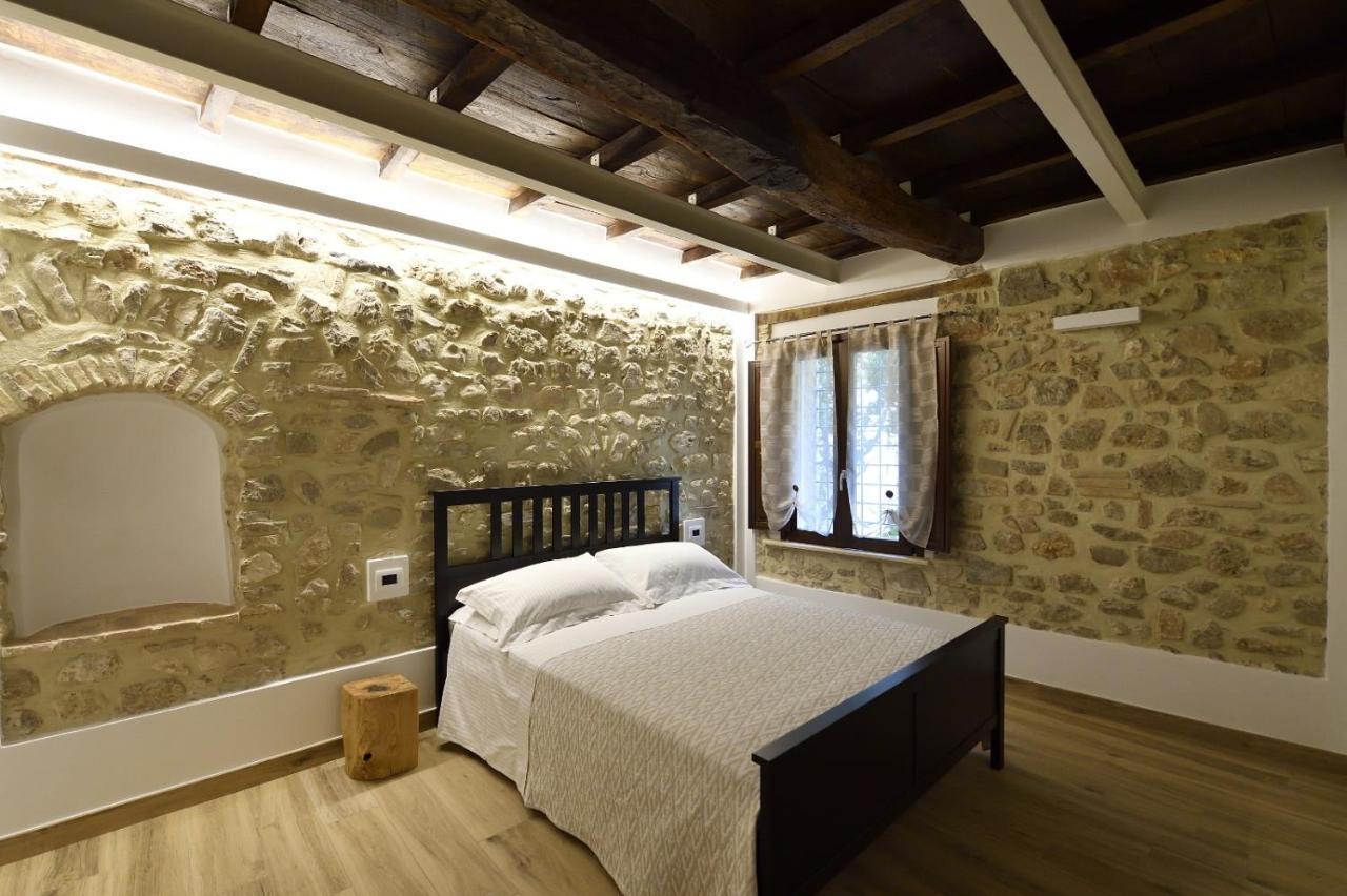 Le Benedettine Affittacamere Relais 폰디 외부 사진